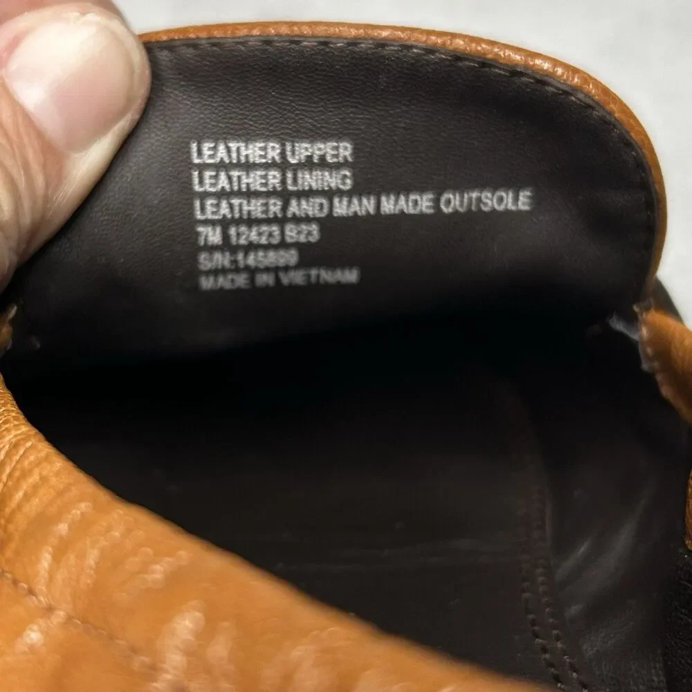 Tory Burch Ballet Loafers Size 7 In Bourbon Leather with A Brushed Gold Logo